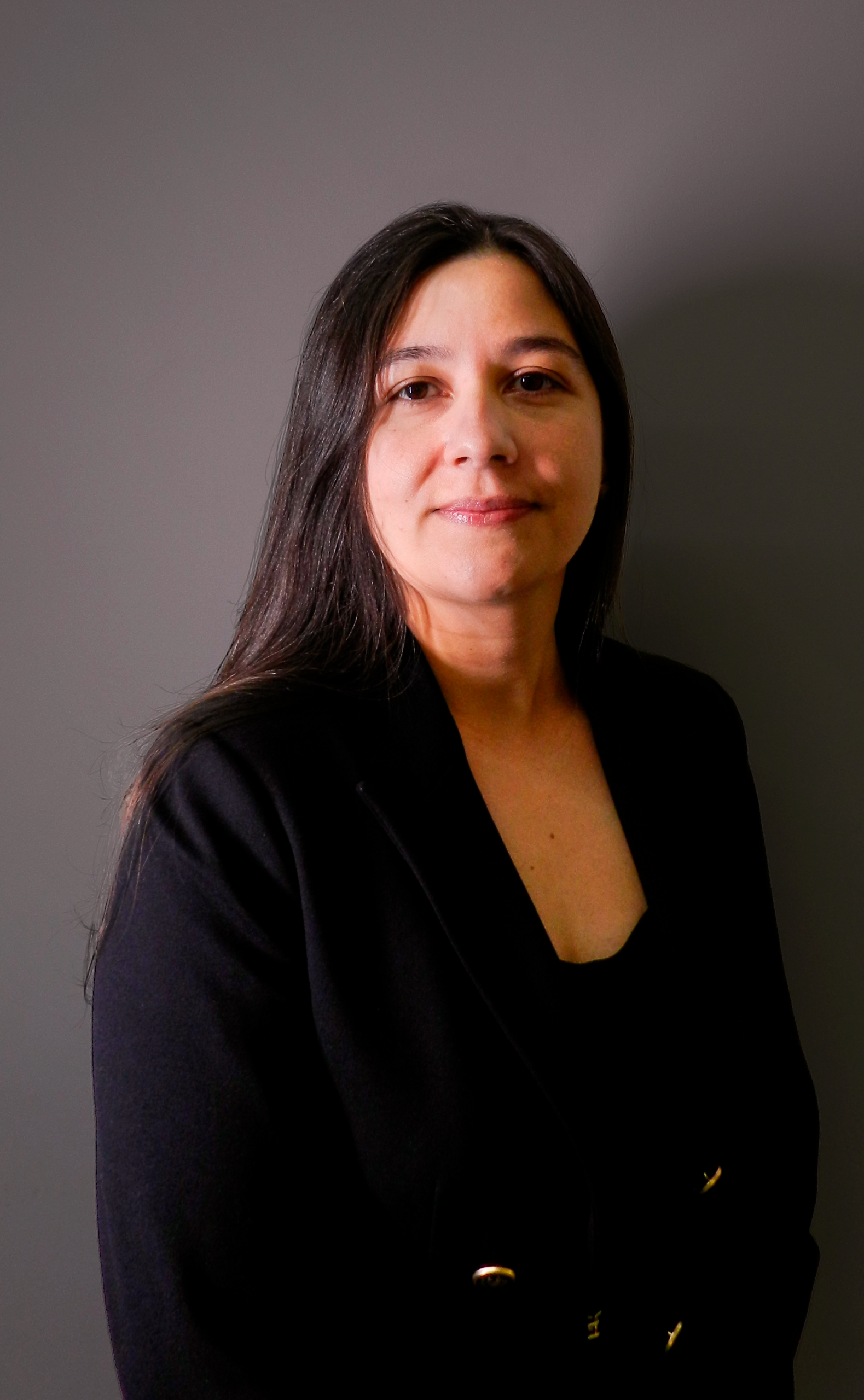 Dr. Nicole Araújo